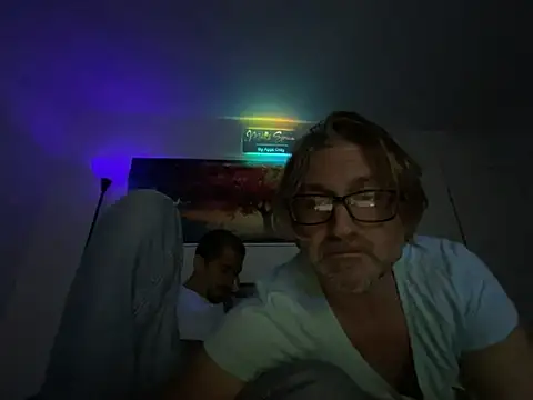 Snapshot of onlym4m chatting on 10-18-25, 04:47 onlym4m online show from 10-18-25, 04:47