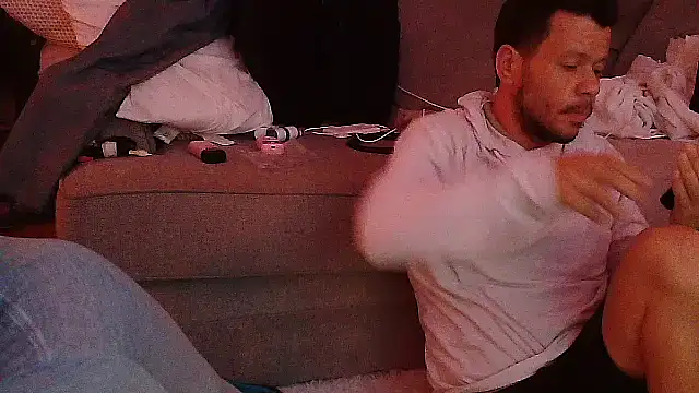 Snapshot of onlym4m chatting on 09-16-25, 01:06 onlym4m online show from 09-16-25, 01:06