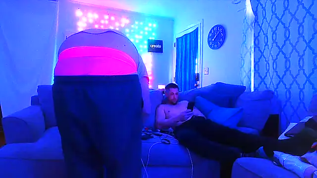 Snapshot of onlym4m chatting on 03-19-25, 05:17 onlym4m online show from 03-19-25, 05:17