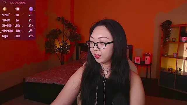 Snapshot of Marine_Vact chatting on 02-26-25, 05:31 Marine Vact online show from 02-26-25, 05:31