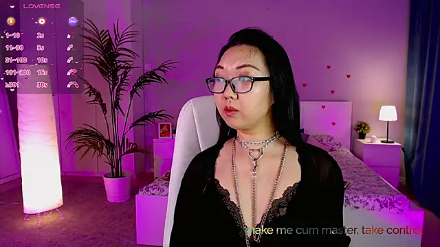 Snapshot of Marine_Vact chatting on 02-19-25, 05:27 Marine Vact online show from 02-19-25, 05:27