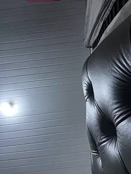 luara1988 online show from 12-17-25, 09:14