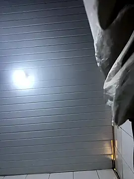 luara1988 online show from 01-12-26, 04:14