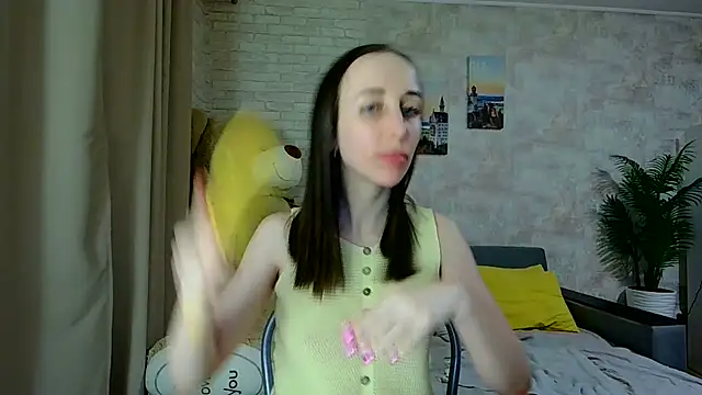 Snapshot of Anika_bloom chatting on 02-03-26, 02:53 Anika bloom online show from 02-03-26, 02:53