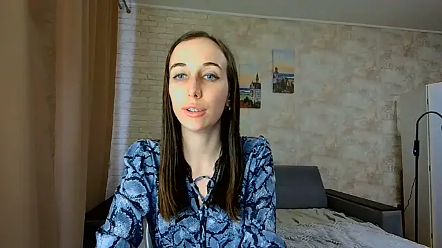 Snapshot of Anika_bloom chatting on 05-16-26, 09:52 Anika bloom online show from 05-16-26, 09:52
