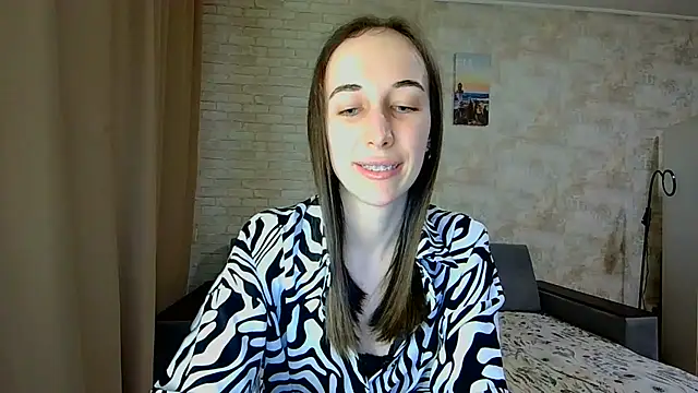 Snapshot of Anika_bloom chatting on 04-28-26, 04:33 Anika bloom online show from 04-28-26, 04:33