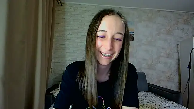 Snapshot of Anika_bloom chatting on 05-12-26, 11:33 Anika bloom online show from 05-12-26, 11:33