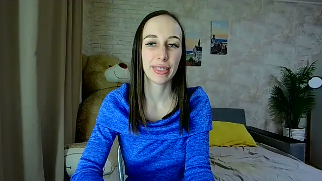 Snapshot of Anika_bloom chatting on 02-17-26, 07:55 Anika bloom online show from 02-17-26, 07:55