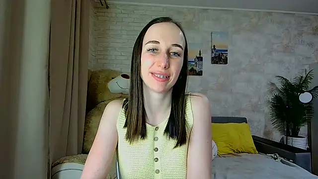 Snapshot of Anika_bloom chatting on 02-02-26, 10:09 Anika bloom online show from 02-02-26, 10:09