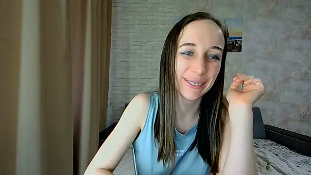 Snapshot of Anika_bloom chatting on 05-11-26, 04:25 Anika bloom online show from 05-11-26, 04:25