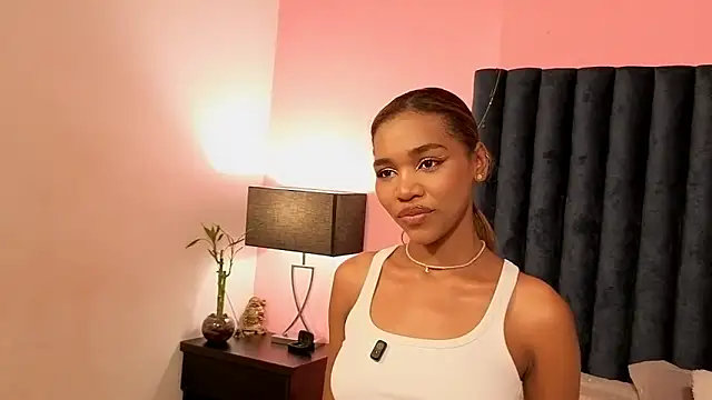 Lily Miiller online show from 09-12-25, 09:03