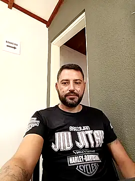 P4uzud4O online show from 03-28-26, 11:44