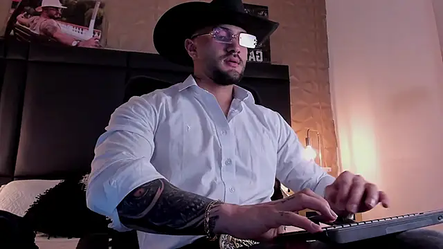 JeanColleman online show from 11-01-25, 04:08