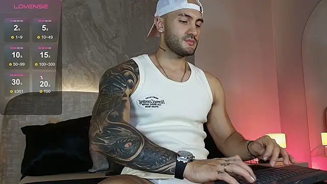 Snapshot of JeanColleman chatting on 06-12-26, 12:08 JeanColleman online show from 06-12-26, 12:08
