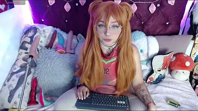 Kitty-Kat  online show from 10-10-25, 06:14