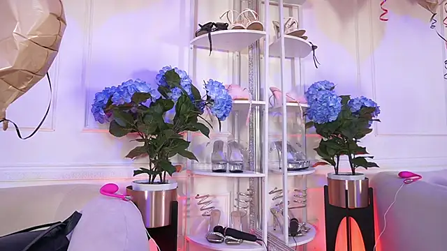 elasummer online show from 02-24-26, 01:45