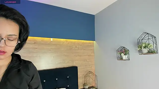 victoria byte online show from 12-15-25, 04:35