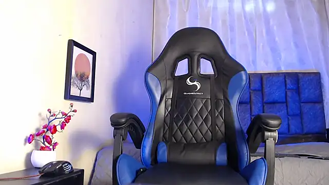 Snapshot of Dan_brownn chatting on 09-10-25, 07:13 Dan brownn online show from 09-10-25, 07:13