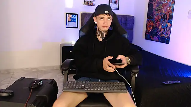 Dan brownn online show from 04-22-26, 02:29