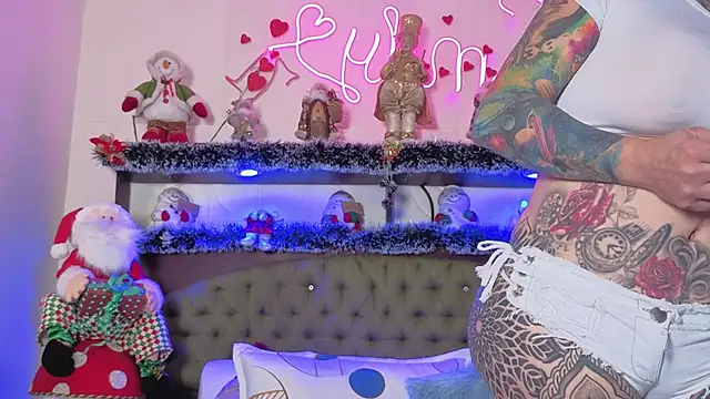 EMILY ROUSSE71 online show from 11-24-25, 10:10