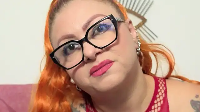 Snapshot of EMILY_ROUSSE71 chatting on 02-16-26, 10:07 EMILY ROUSSE71 online show from 02-16-26, 10:07