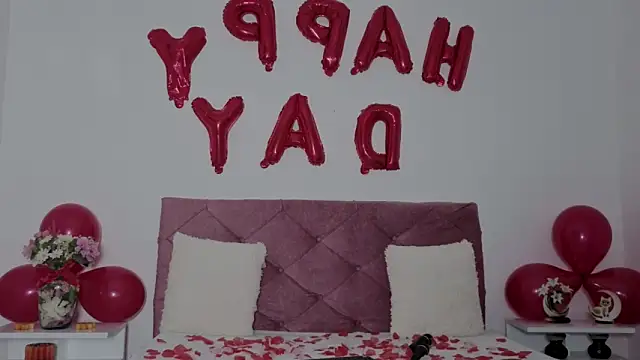 Snapshot of EMILY_ROUSSE71 chatting on 02-15-26, 10:20 EMILY ROUSSE71 online show from 02-15-26, 10:20