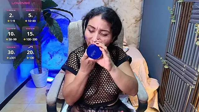 Snapshot of jennaa_milf_ chatting on 06-23-26, 07:34 jennaa milf online show from 06-23-26, 07:34