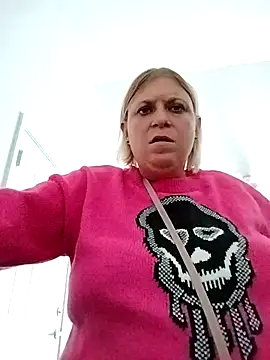 Snapshot of Playmate86 chatting on 12-11-24, 06:20 Playmate86 online show from 12-11-24, 06:20