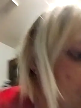 Snapshot of Playmate86 chatting on 12-03-24, 07:05 Playmate86 online show from 12-03-24, 07:05