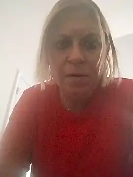 Snapshot of Playmate86 chatting on 12-05-24, 04:06 Playmate86 online show from 12-05-24, 04:06