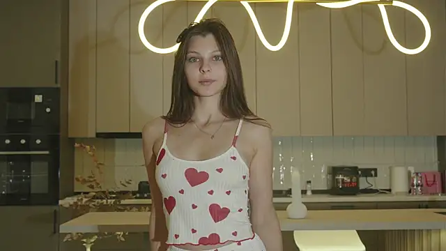 whisper of love online show from 10-28-25, 02:12