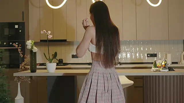 whisper of love online show from 12-02-25, 02:12