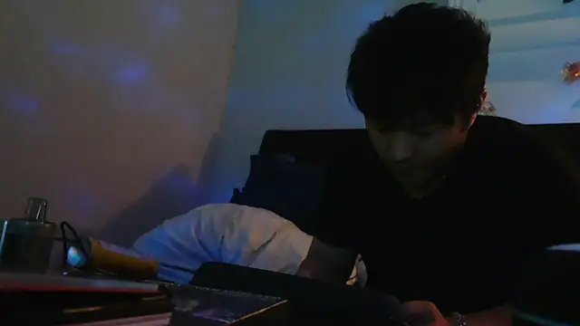 cloudyspun online show from 11-22-25, 10:36