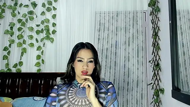 Snapshot of lina_paola9 chatting on 01-08-25, 10:48 lina paola9 online show from 01-08-25, 10:48