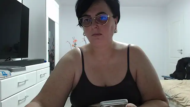 Amandamuller1982 online show from 02-05-26, 09:21