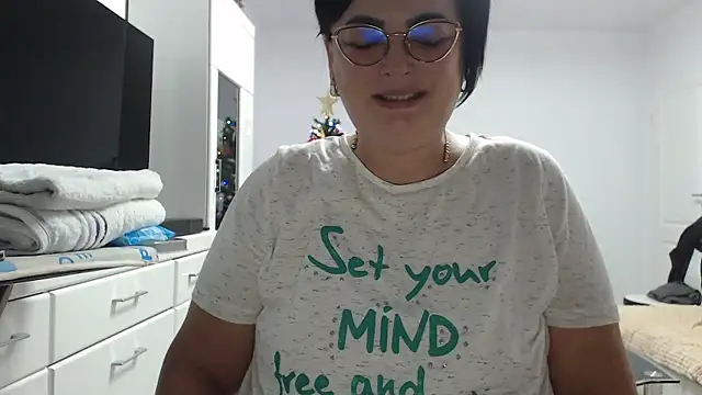 Amandamuller1982 online show from 01-13-26, 10:46