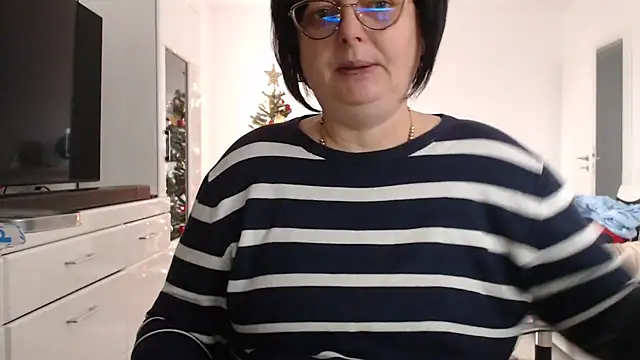 Amandamuller1982 online show from 12-14-25, 08:53