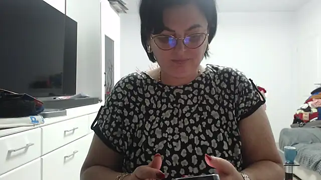 Amandamuller1982 online show from 10-30-25, 08:17