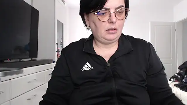 Amandamuller1982 online show from 02-13-26, 10:37