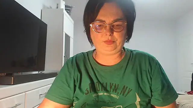 Snapshot of Amandamuller1982 chatting on 06-14-26, 02:46 Amandamuller1982 online show from 06-14-26, 02:46