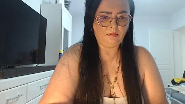 Snapshot of Amandamuller1982 chatting on 06-28-26, 04:13 Amandamuller1982 online show from 06-28-26, 04:13