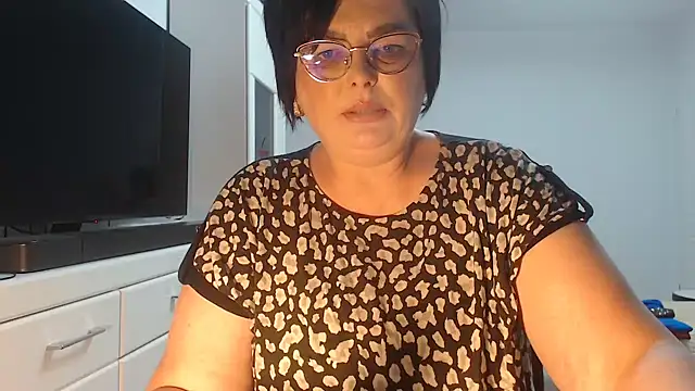 Amandamuller1982 online show from 05-19-26, 10:50