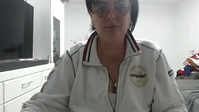 Amandamuller1982 online show from 11-27-25, 12:33