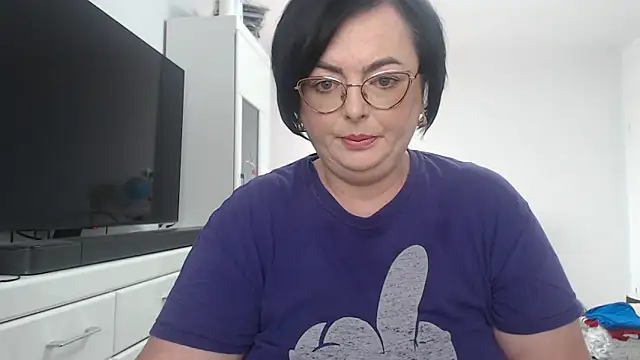 Amandamuller1982 online show from 05-18-26, 07:57