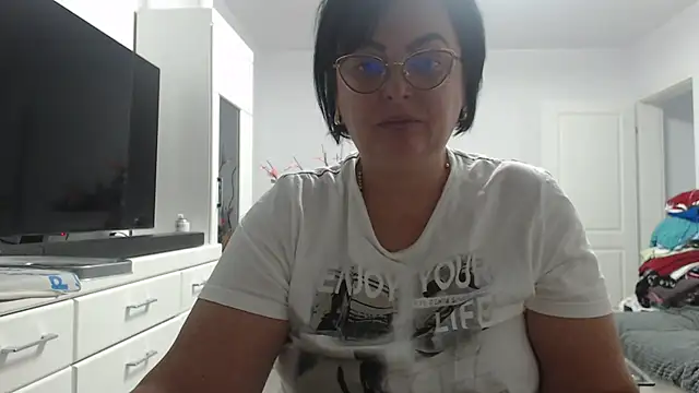 Amandamuller1982 online show from 09-20-25, 12:37