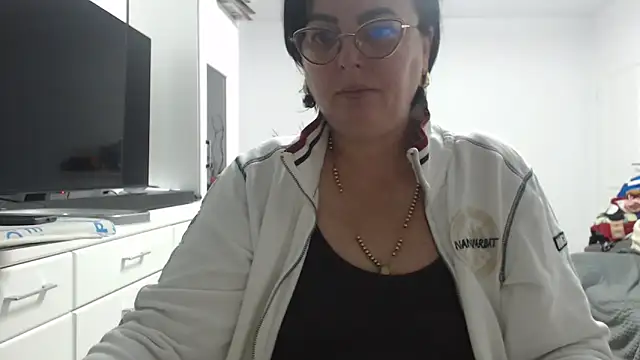 Amandamuller1982 online show from 11-06-25, 08:57