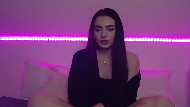 Snapshot of AdelinaAlia chatting on 02-17-25, 07:33 AdelinaAlia online show from 02-17-25, 07:33