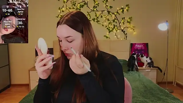 CookyDaisy online show from 04-14-26, 09:31