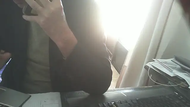 shyfrenchcock1 online show from 03-24-26, 01:33