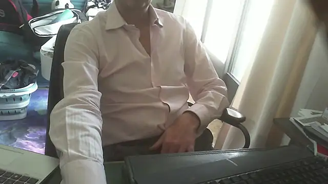 shyfrenchcock1 online show from 04-21-26, 03:07
